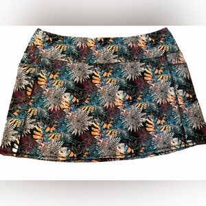 intro. love the fit SKORT- Floral